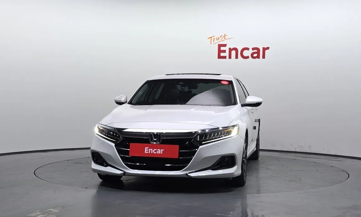 Honda Accord — фото 8