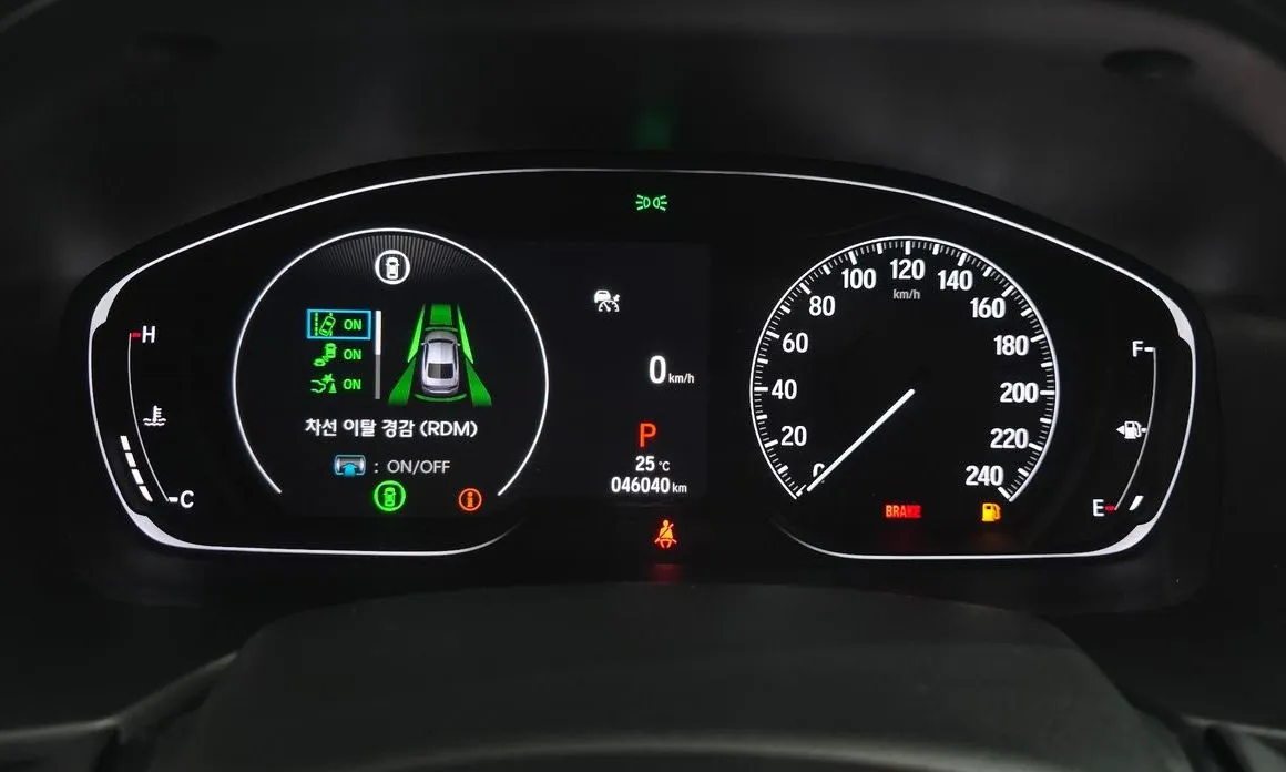 Honda Accord — фото 9