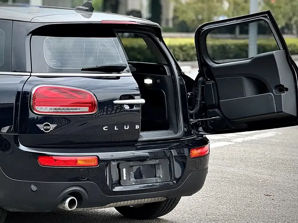 MINI Clubman — фото 10