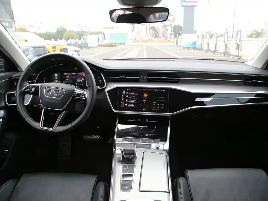 Audi A6L — фото 5
