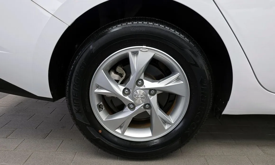 Hyundai AVANTE — фото 7