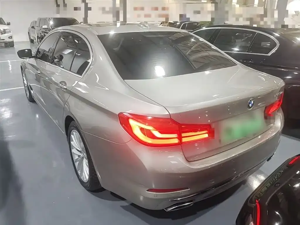 BMW 5 Series New Energy — фото 8
