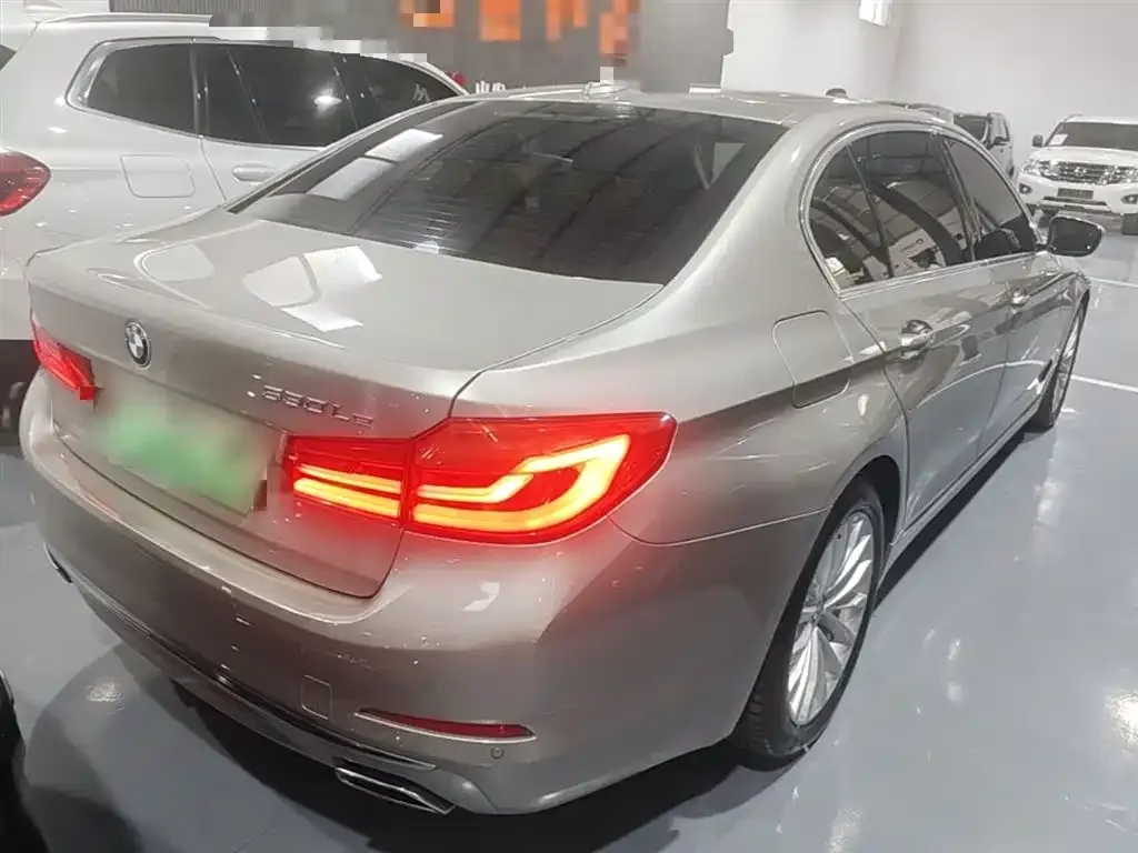 BMW 5 Series New Energy — фото 7