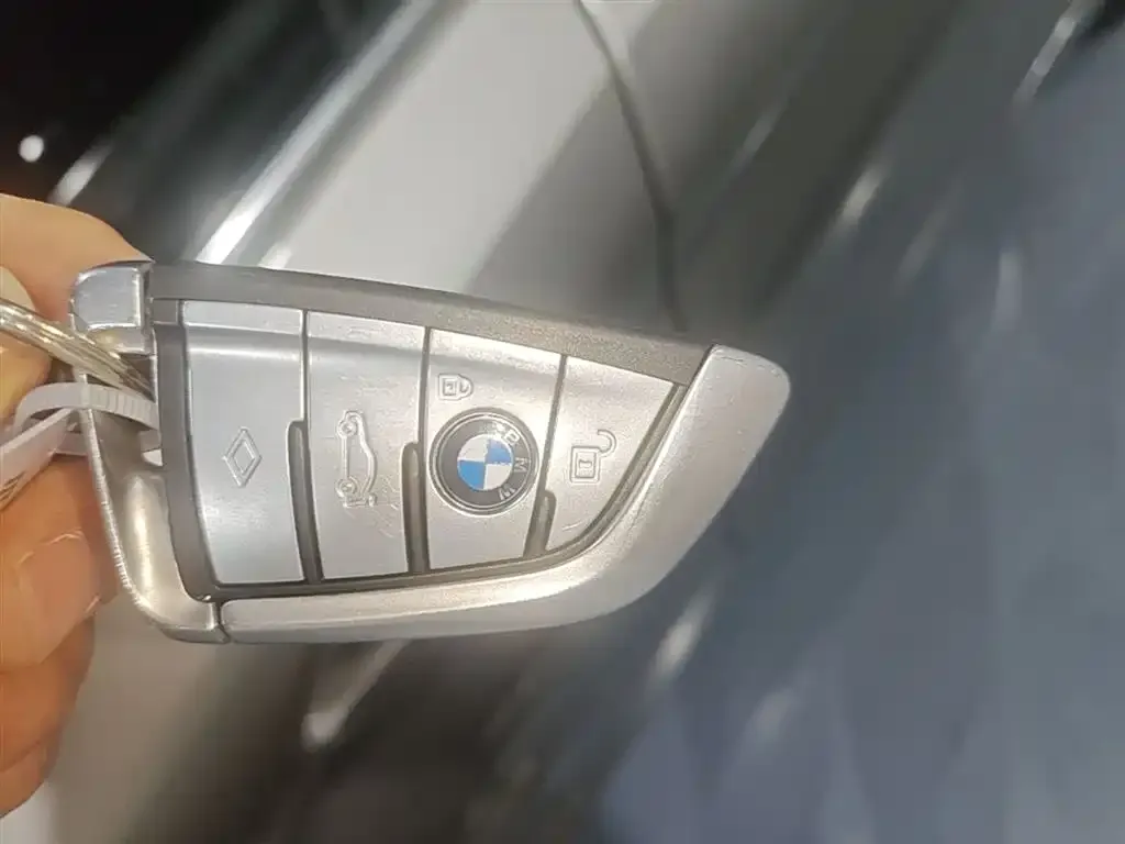BMW 5 Series New Energy — фото 4