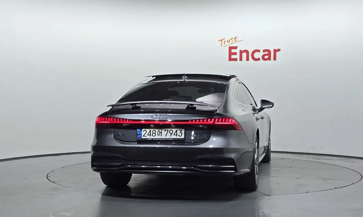 Audi A7 — фото 2