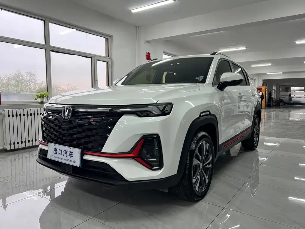 Changan CS35PLUS — фото 1