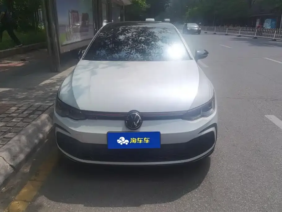 Volkswagen Golf GTI — фото 3