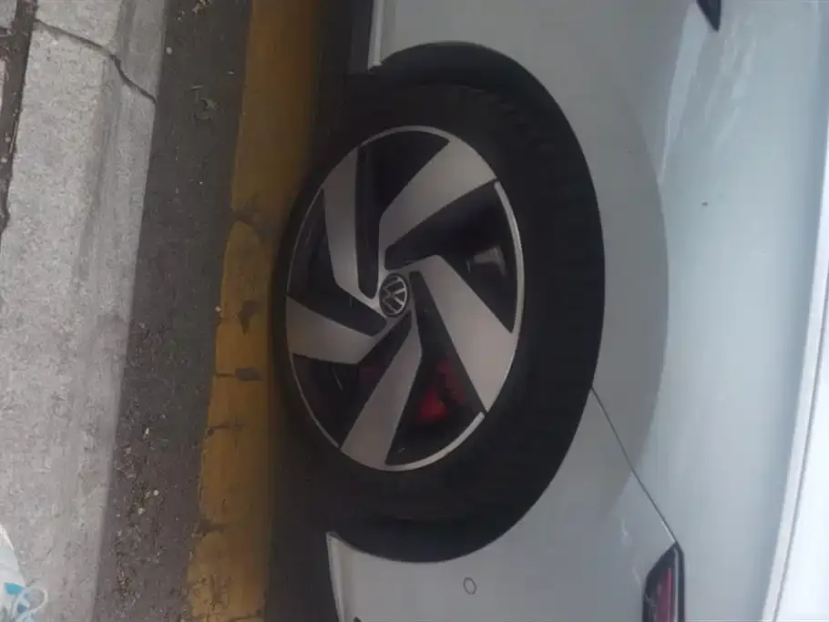 Volkswagen Golf GTI — фото 2