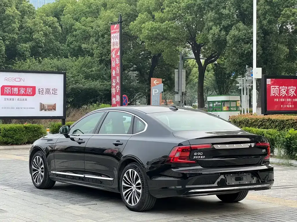Volvo S90 — фото 9