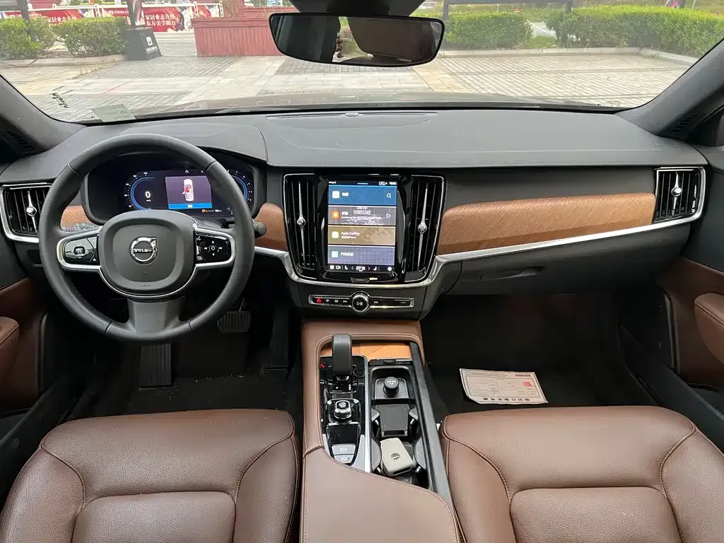 Volvo S90 — фото 8