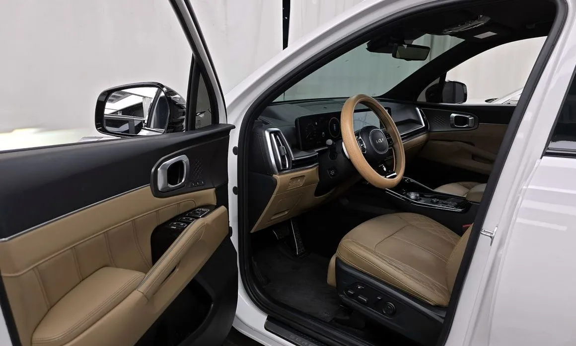 Kia Sorento — фото 5