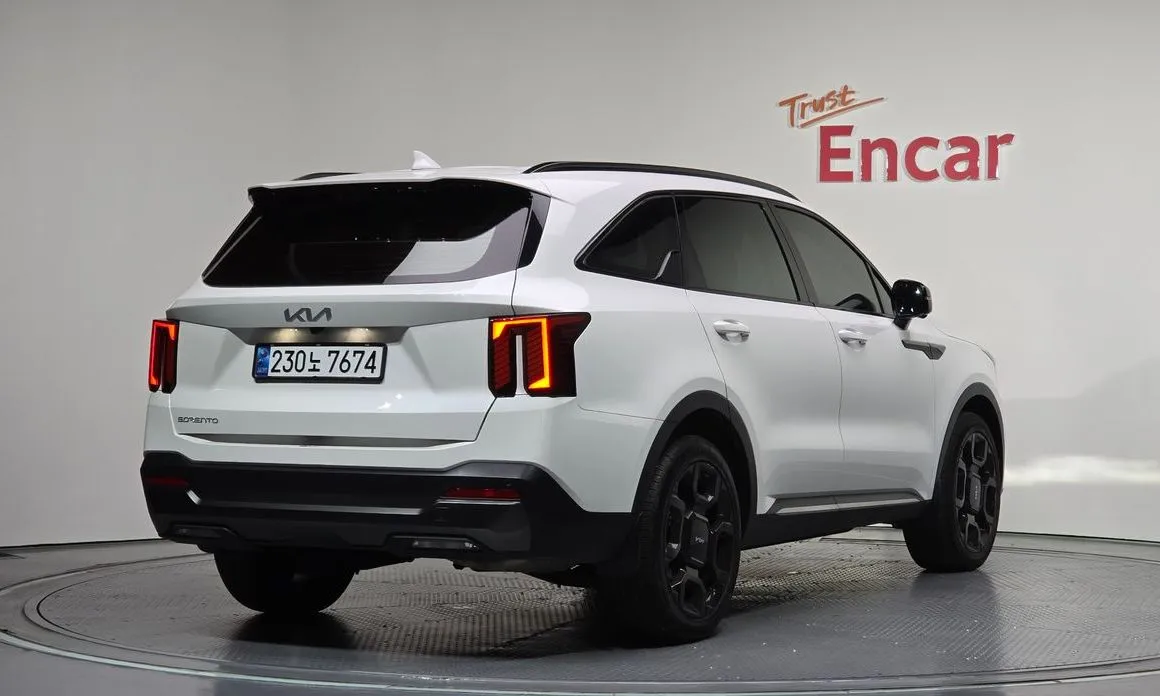 Kia Sorento — фото 10