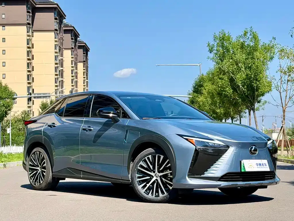 Lexus RZ — фото 3