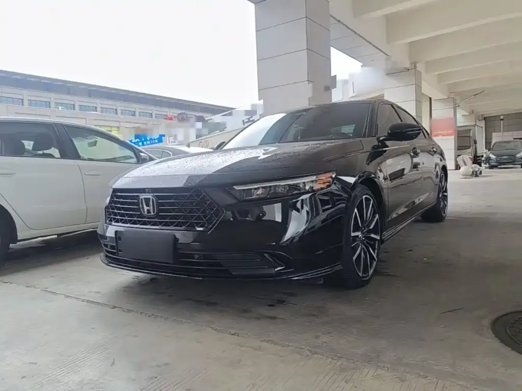 Honda Accord — фото 7