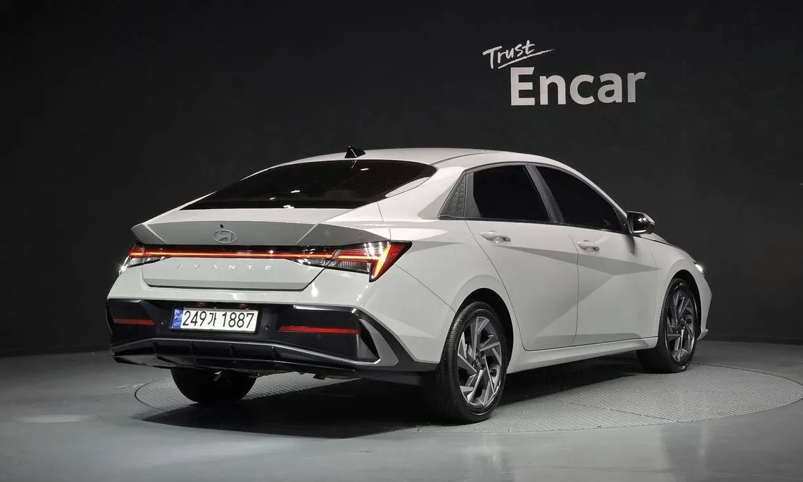 Hyundai AVANTE — фото 9