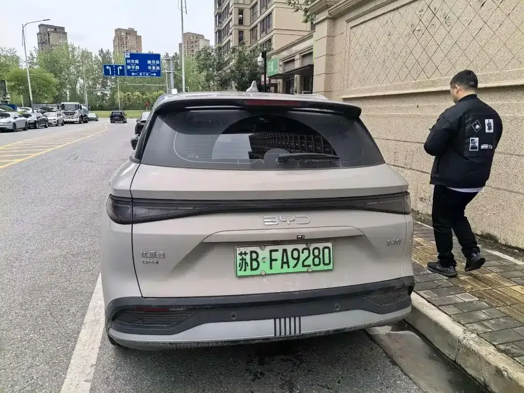 BYD Seal 05 DM-i — фото 4