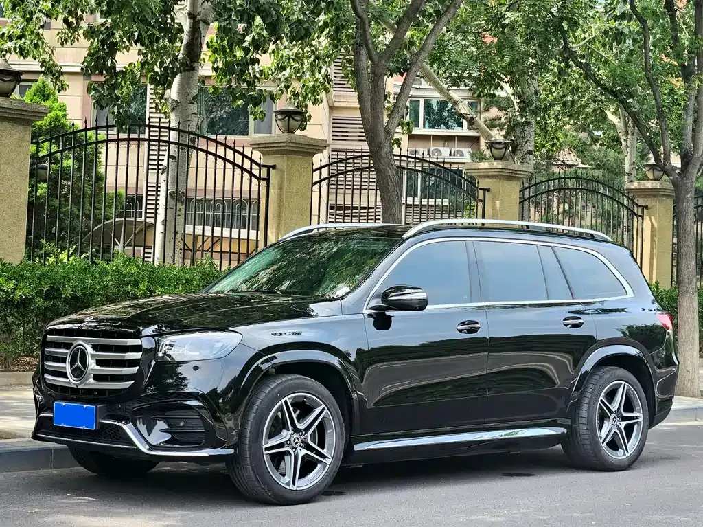 Mercedes-Benz GLS — фото 1