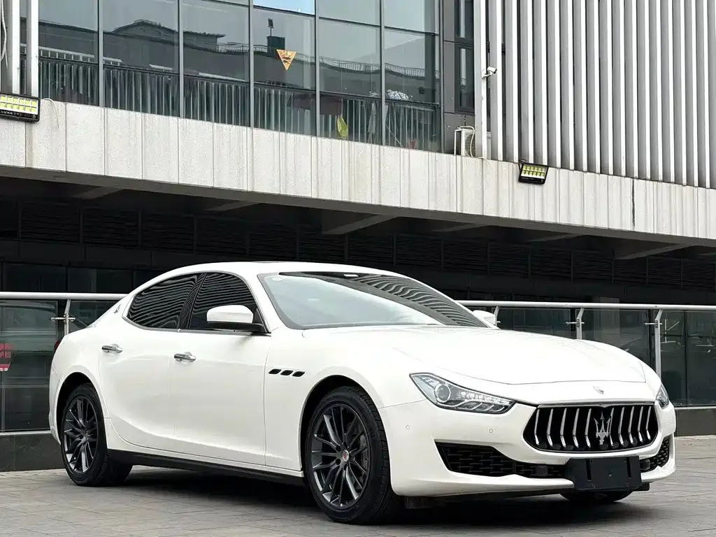 Maserati Ghibli — фото 8