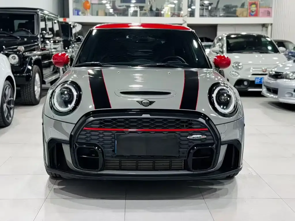 MINI JCW (John Cooper Works) — фото 3