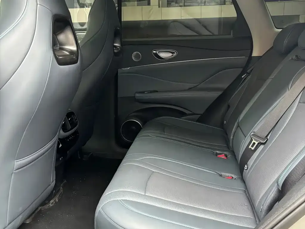 BYD Hiace 07 DM-i — фото 2