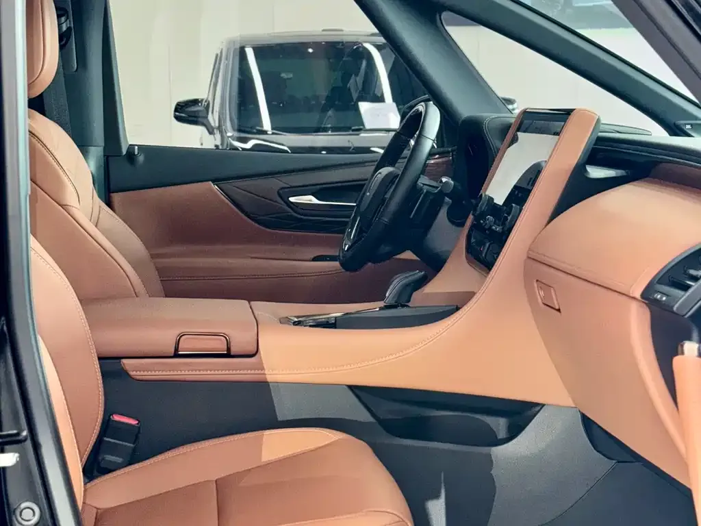 Toyota Vellfire — фото 9