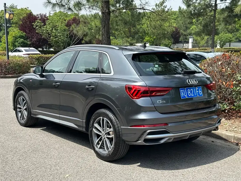 Audi Q3 — фото 10