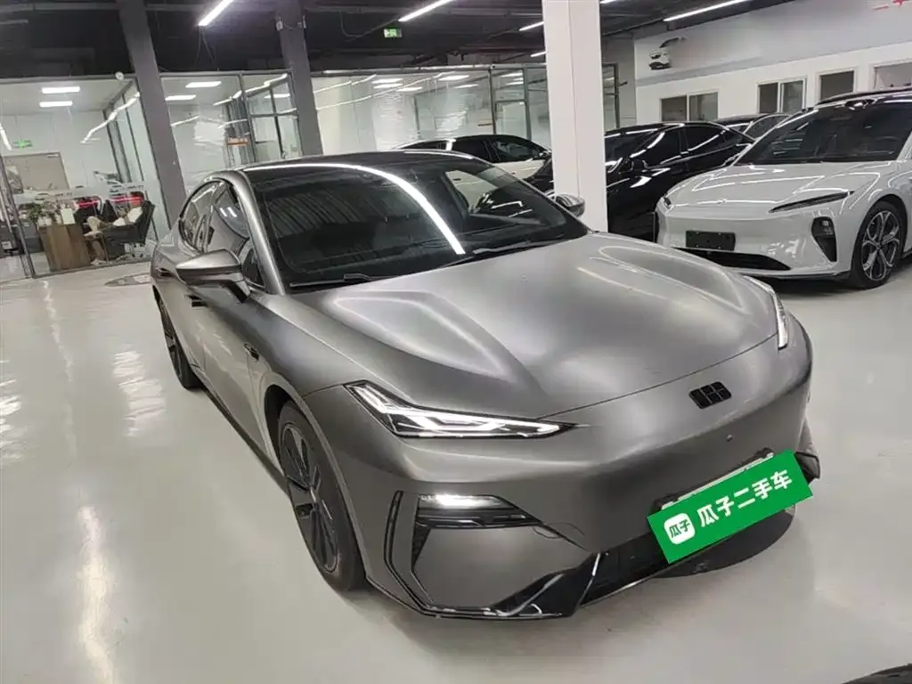 Geely Galaxy E8 — фото 9