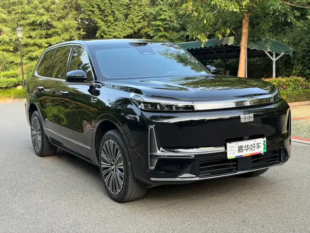 Geely Galaxy M9 — фото 7