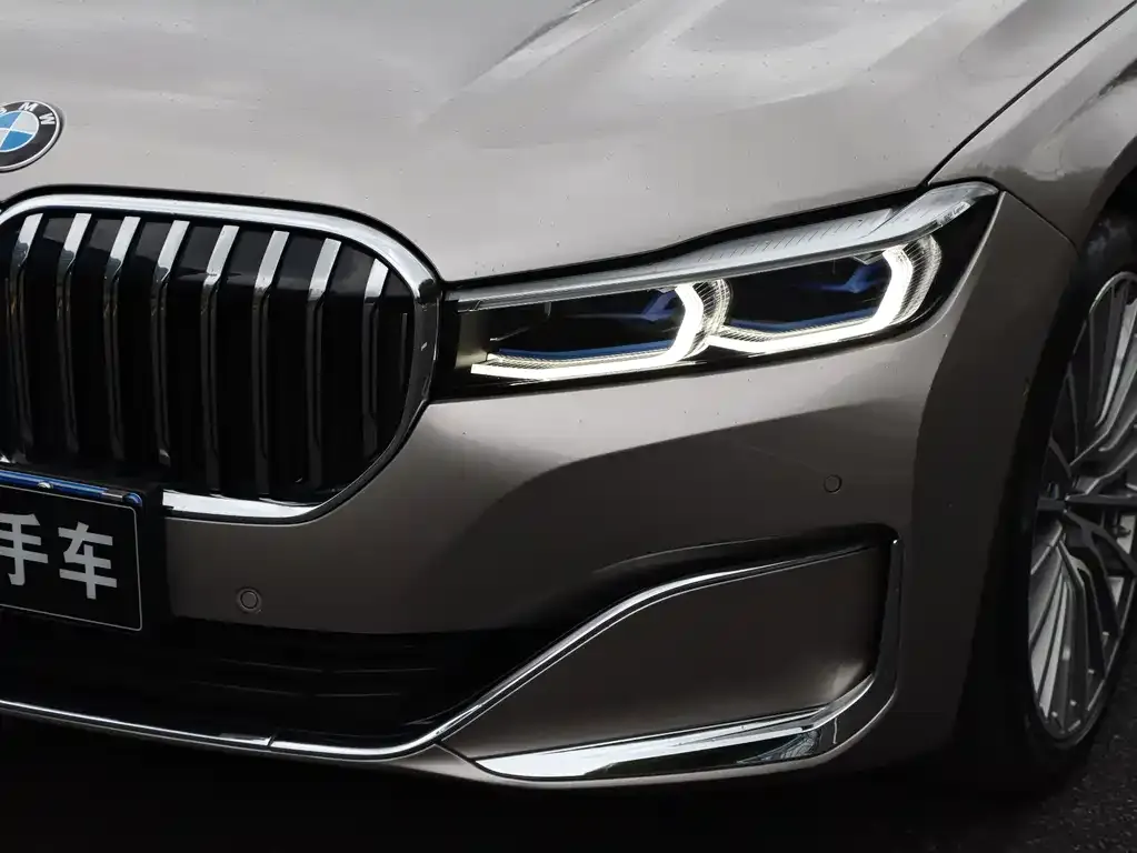 BMW 7 Series — фото 2