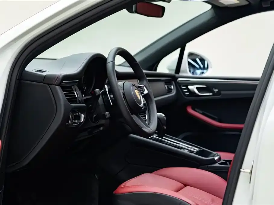 Porsche Macan — фото 8