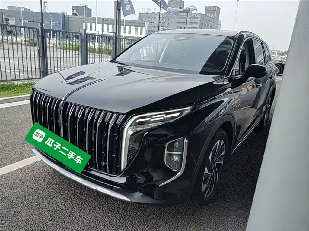 Hongqi HS7 PHEV — фото 1