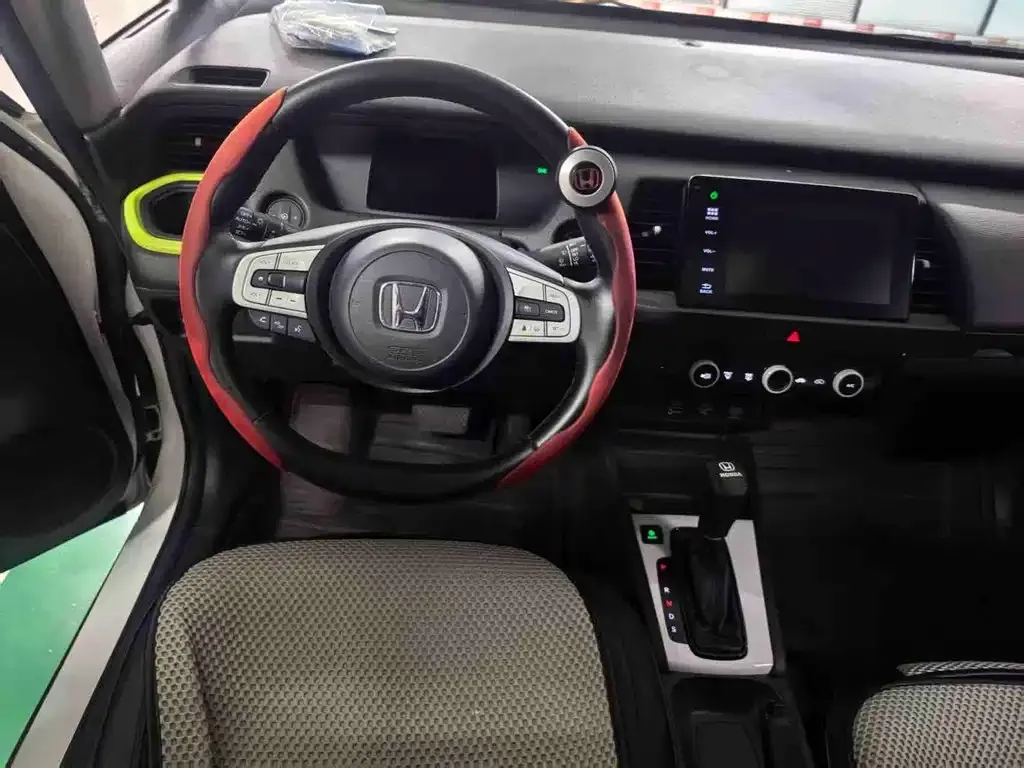 Honda Fit — фото 4
