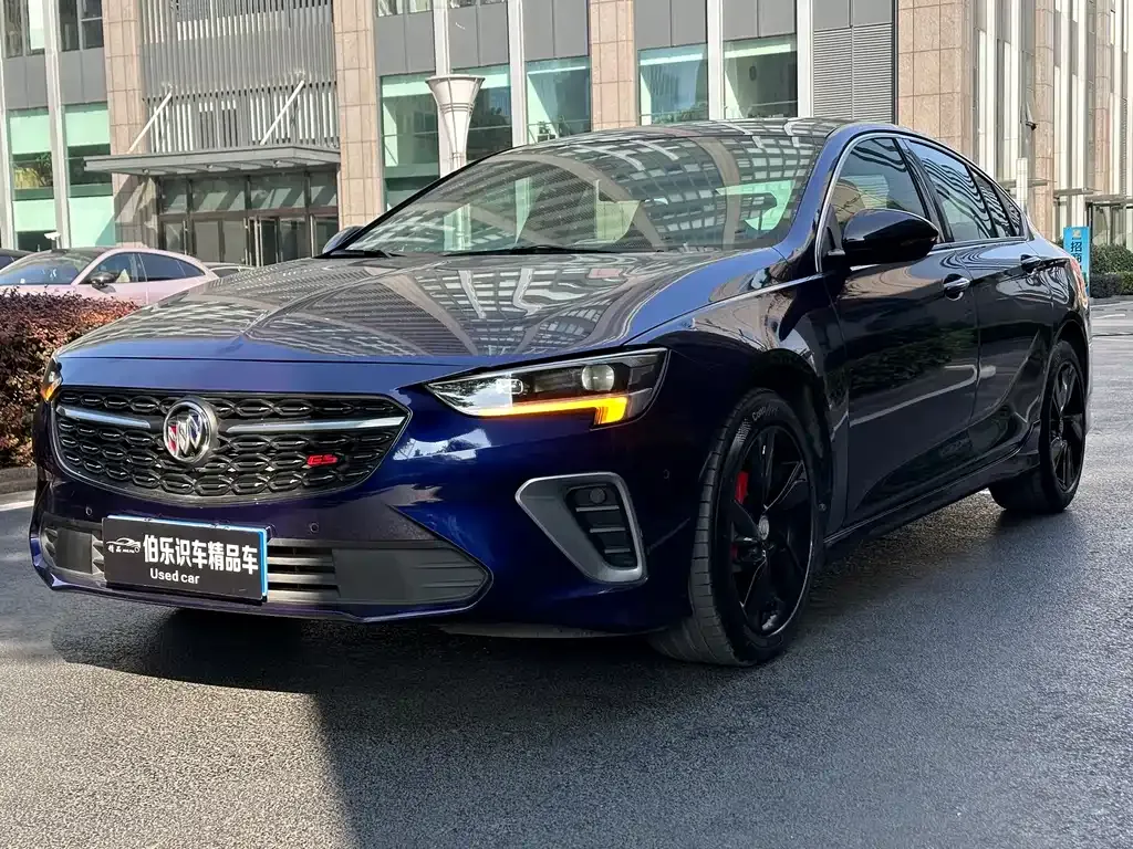 Buick Regal — фото 1