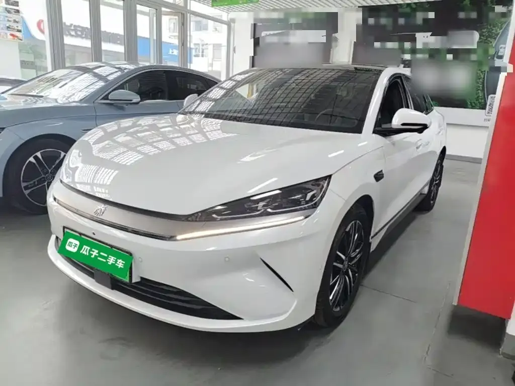 BYD Qin L — фото 1