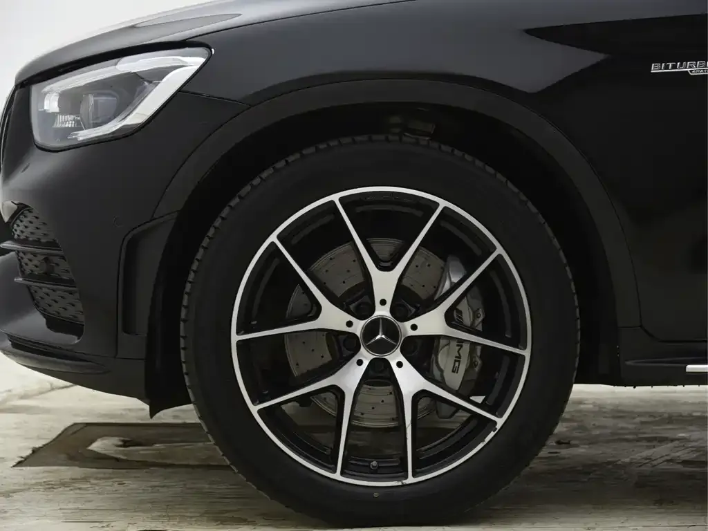 Mercedes-Benz GLC AMG — фото 9