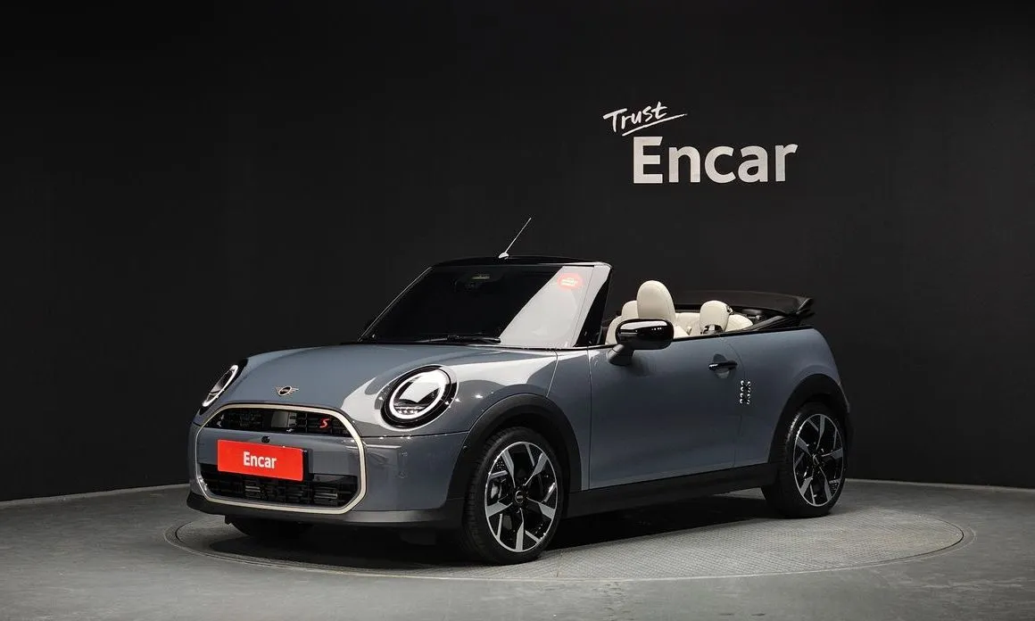 Mini Cooper Convertible — фото 1