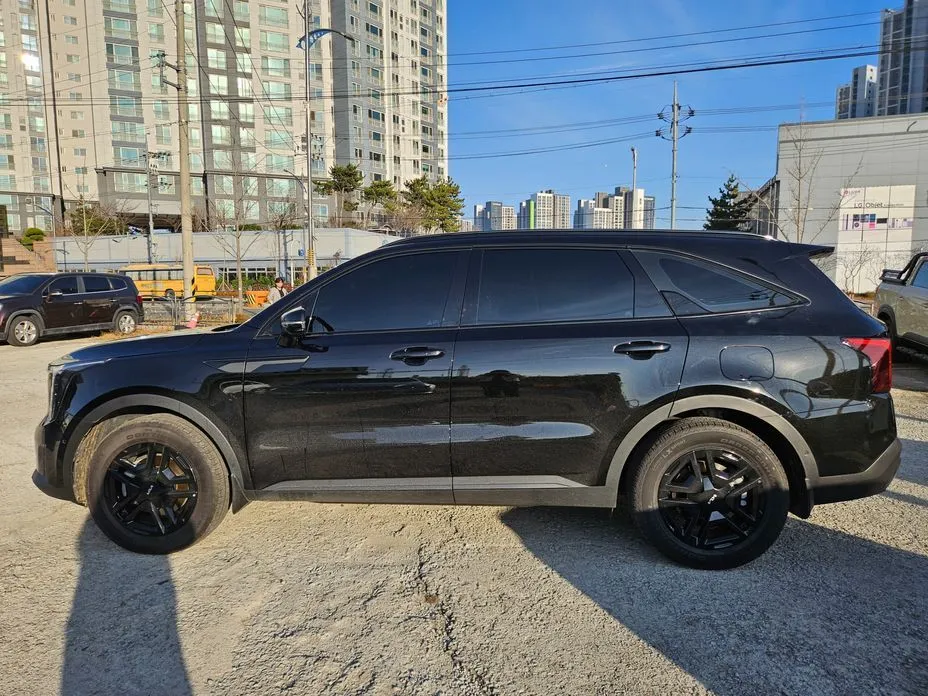 Kia Sorento — фото 8