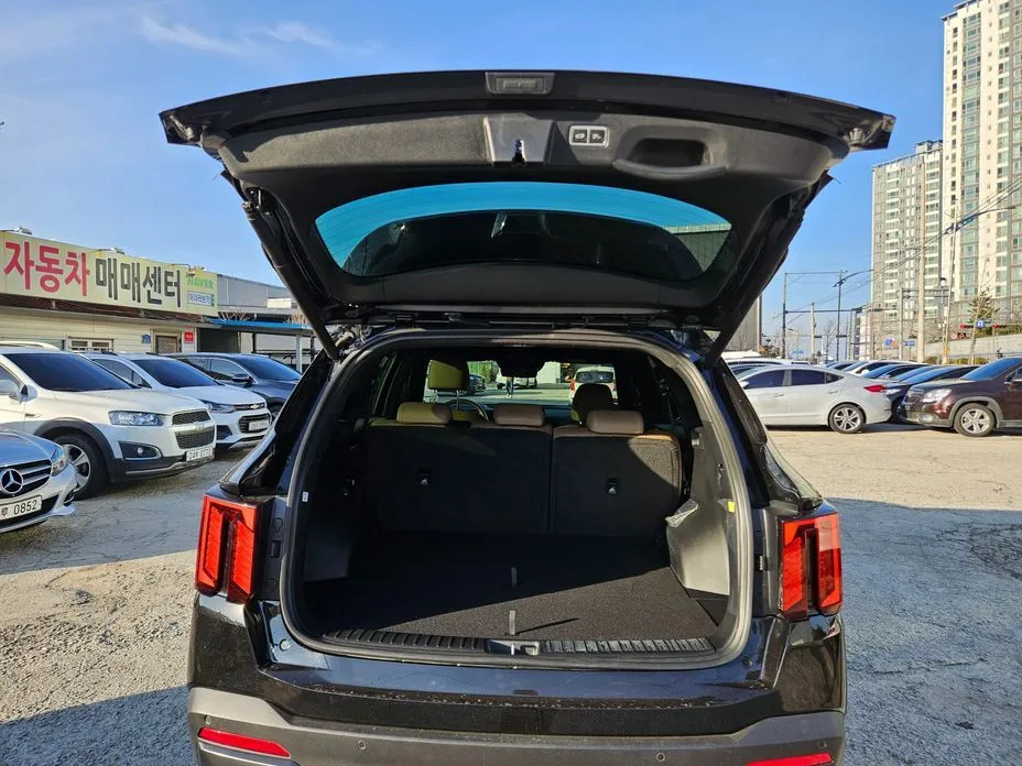 Kia Sorento — фото 6