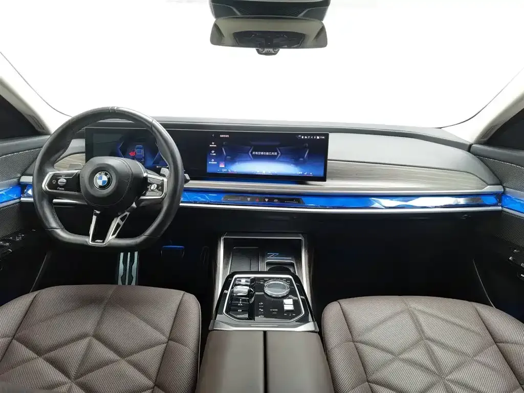 BMW 7 Series — фото 3
