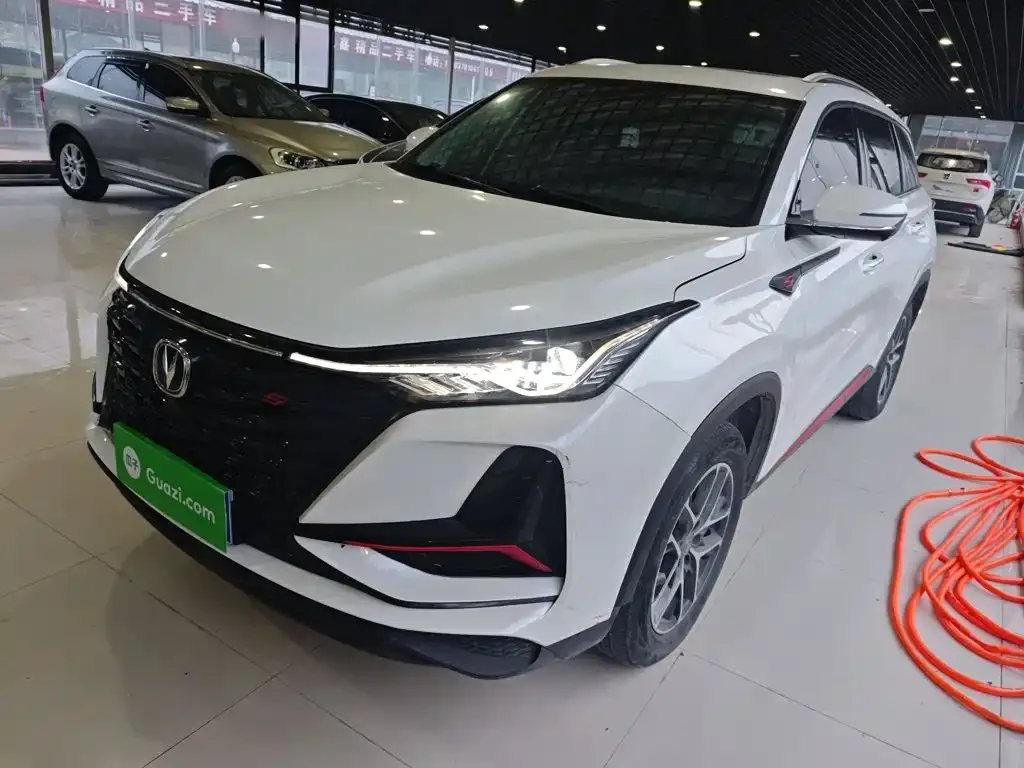 Changan CS75PLUS — фото 1