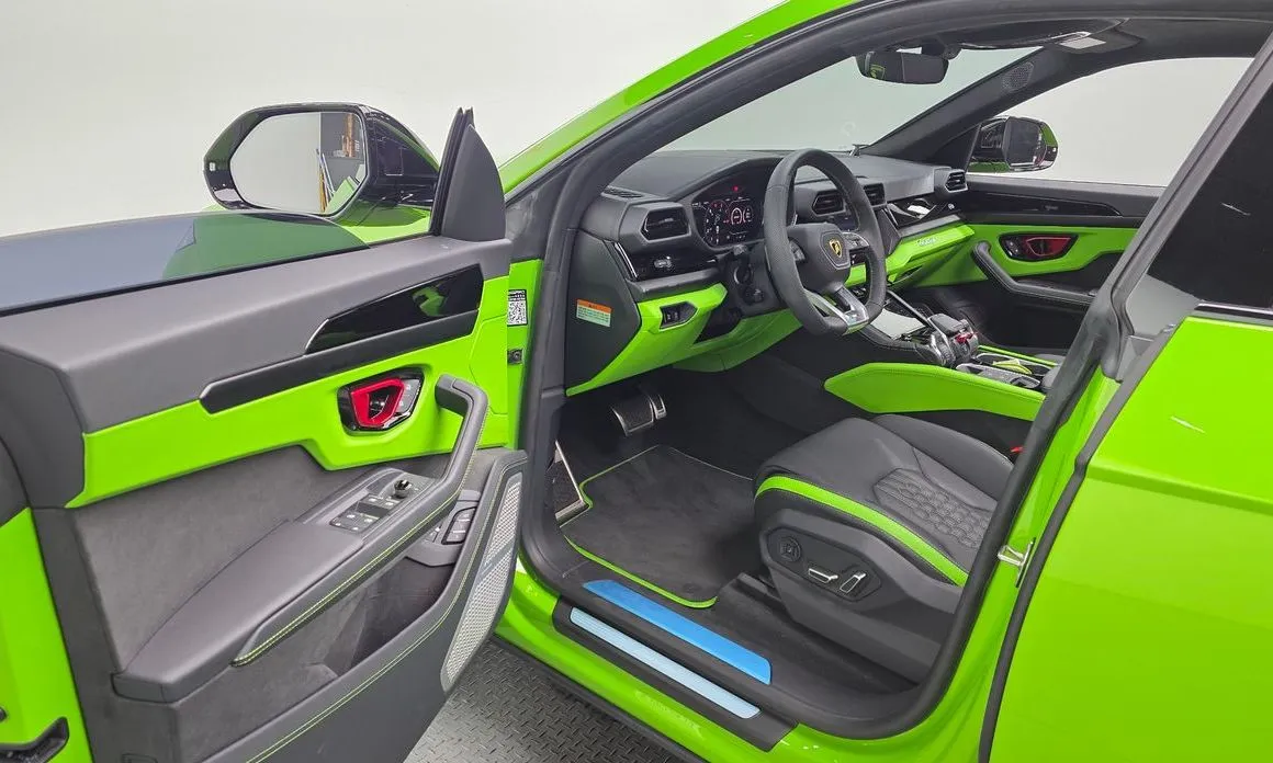 Lamborghini Urus — фото 10