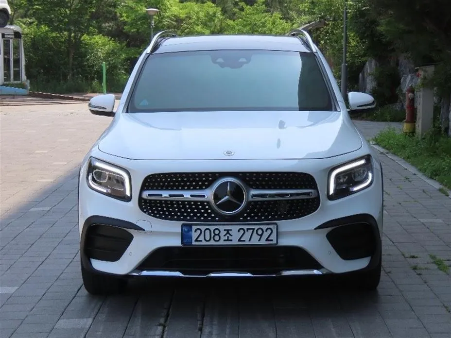 Mercedes-Benz GLB-Class — фото 1