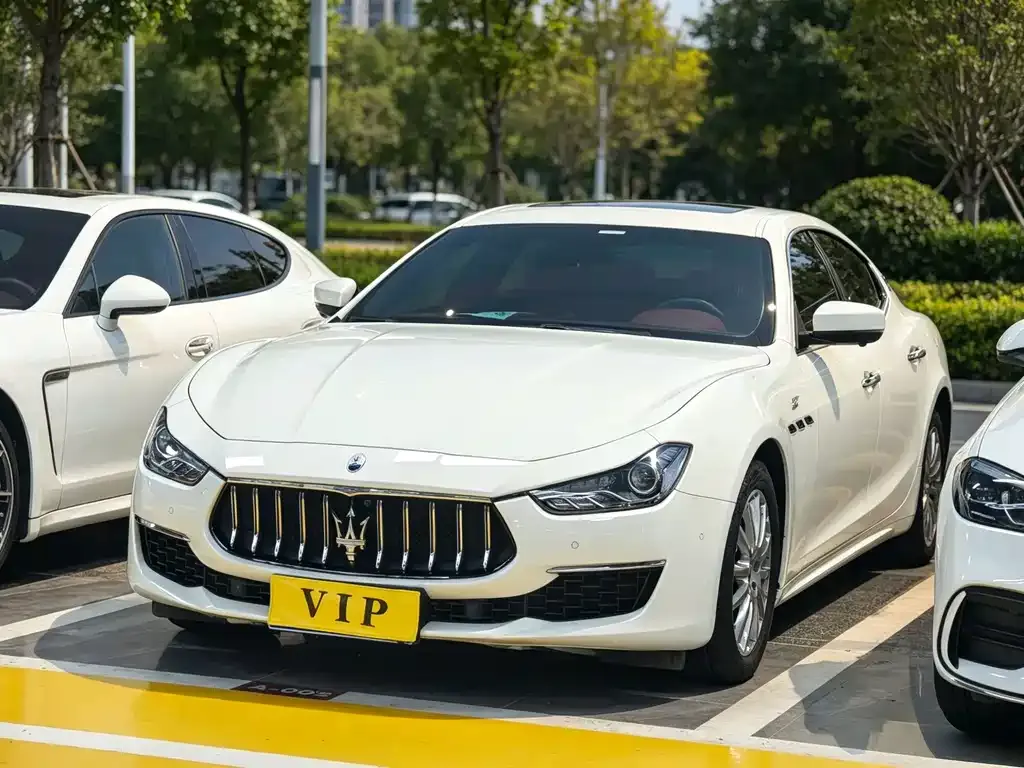 Maserati Ghibli — фото 1