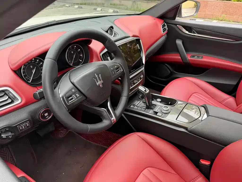 Maserati Ghibli — фото 6