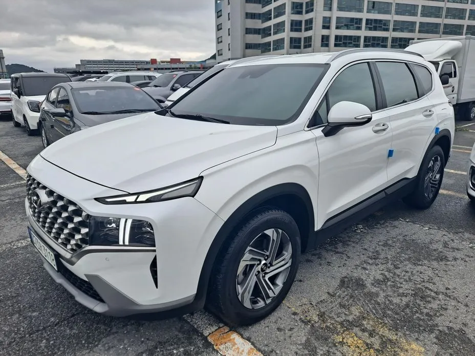Hyundai Santafe — фото 1