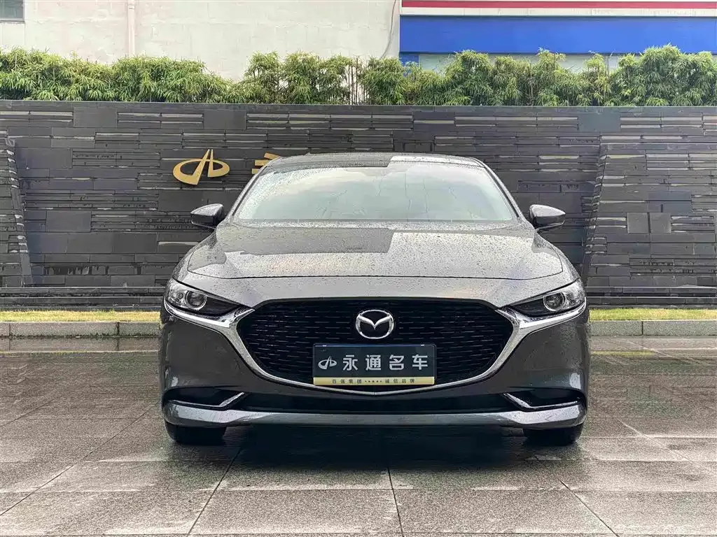 Mazda 3 Axela — фото 10