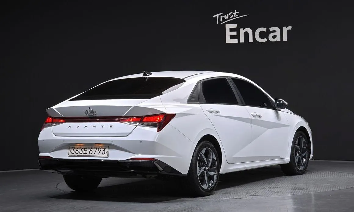 Hyundai AVANTE — фото 2