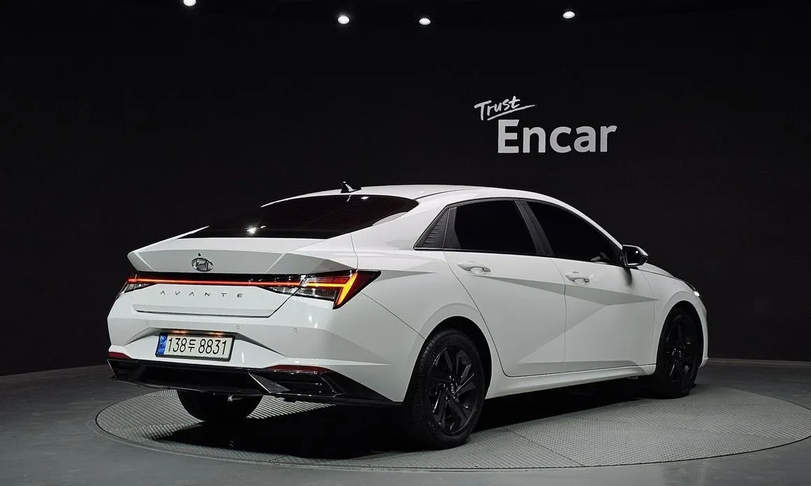 Hyundai AVANTE — фото 3