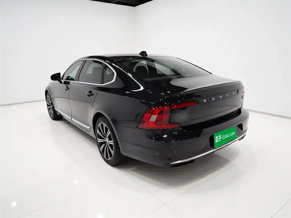 Volvo S90 PHEV — фото 4