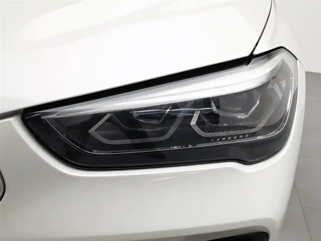 BMW X1 — фото 10